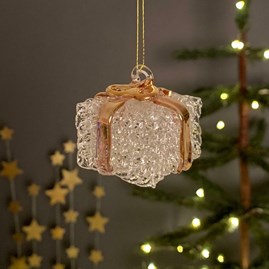 Glass Present Hanging Christmas Decoration Glass Present Hanging Christmas Decoration