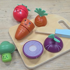 Wooden Cutting Veg - Happy Veggies