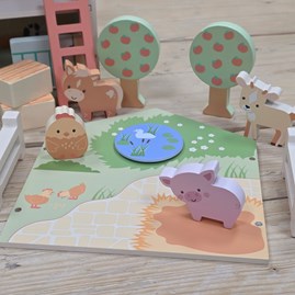 Wooden Farmyard Play Set