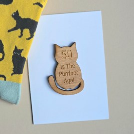 '50 Is The Purrfect Age!' Cat Token and Birthday Card Wooden Sentiment Token Wooden Keepsake Gift Milestone Gifts 50th Greetings Card Cat Lover Gifts