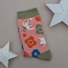 Bamboo Modern Floral Socks in Dusky Pink Ladies socks bamboo socks modern floral dusky pink one size