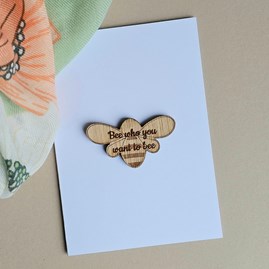 'Bee Who You Want To Bee' Pocket Token and Card Wooden Sentiment Token Wooden Keepsake Gift Sentiment Gifts Sentiment Greetings Card