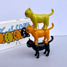 Cat-astrophe Stacking Cats Game