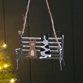 Cats on a Park Bench Hanging Christmas Decoration Festive Decorations Quirky Novelty Christmas Tree Decoration Metal Hanging Bauble Cat Decoration