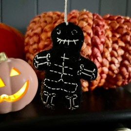 Felt Skeleton Hanging Decoration Felt Skeleton Hanging Decoration