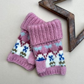 Fingerless Gloves in Pink Fingerless Gloves in Pink