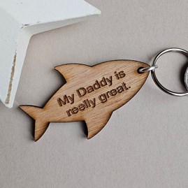 'My Daddy Is Reelly Great' Wooden Fish Keyring Father's Day Gift Wooden Engraved Keyring Gifts Dad Birthday Gifts