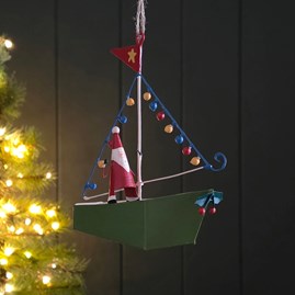 Santa on a Boat Hanging Christmas Decoration Festive Decorations Quirky Novelty Christmas Tree Decoration Metal Hanging Santa Bauble