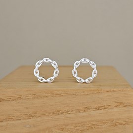 Sterling Silver Linking Chain Stud Earrings Sterling Silver Linking Chain Stud Earrings