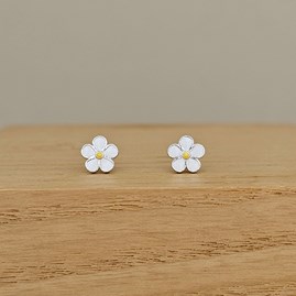 Sterling Silver White Enamel Flower Stud Earrings Sterling Silver White Enamel Flower Stud Earrings
