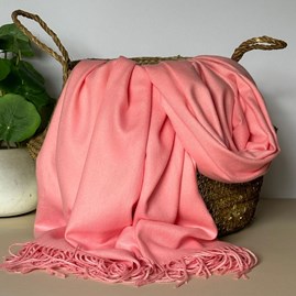 Super Soft Plain Pashmina Style Scarf in Baby Pink Pashmina Gifts For Women Bridesmaids Gift Maid of Honour Gift Tassel Scarf in Baby Pink