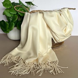 Super Soft Plain Pashmina Style Scarf in Cream Pashmina Gifts For Women Bridesmaids Gift Maid of Honour Gift Tassel Scarf in Cream