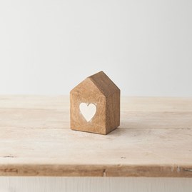Wooden Heart House 10cm