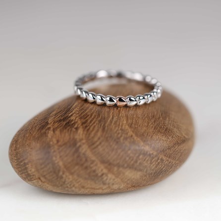 Interlocking Solid Silver Heart Ring Interlocking Solid Silver Heart Ring