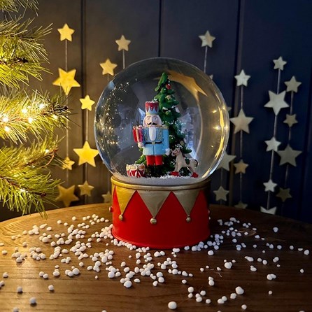 Christmas Tree & Nutcracker Soldier Snowglobe Christmas Table Decorations Xmas Festive Gifts Glass Snowglobes Snow Globe Gifts
