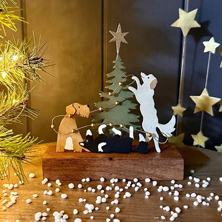 Dogs Dressing the Christmas Tree Decoration Dogs Dressing the Christmas Tree Decoration