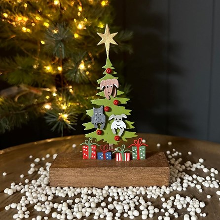 Christmas Table Decorations Festive Metal Wood  Dogs In Tree Shoeless Joe