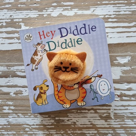 'Hey Diddle Diddle' Finger Puppet Book 'Hey Diddle Diddle' Finger Puppet Book
