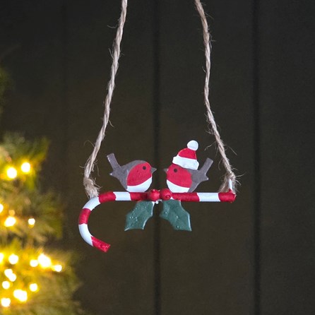 Festive Decorations Quirky Novelty Christmas Tree Decoration Metal Hanging Robin Bauble