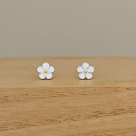 Sterling Silver White Enamel Flower Stud Earrings Sterling Silver White Enamel Flower Stud Earrings