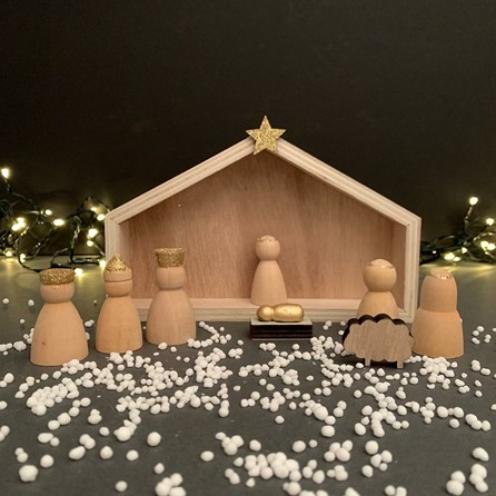 Wooden Manger Scene Christmas Decoration Wooden Manger Scene Christmas Decoration