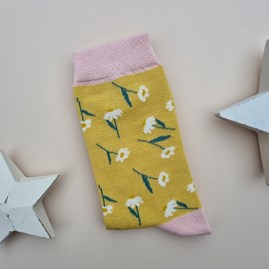 Ladies socks bamboo socks daisies yellow one size Bamboo Daisies Socks in Yellow