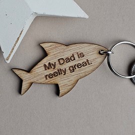 Father's Day Gift Wooden Engraved Keyring Gifts Dad Birthday Gifts 'My Dad Is Reelly Great' Wooden Fish Keyring