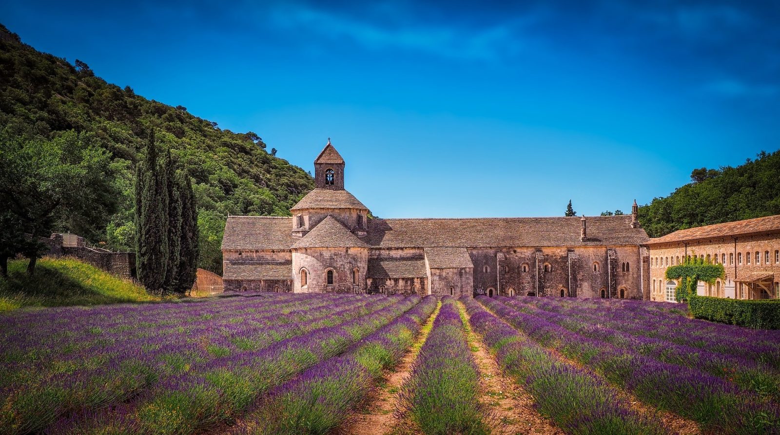 monastery-2258291_1920
