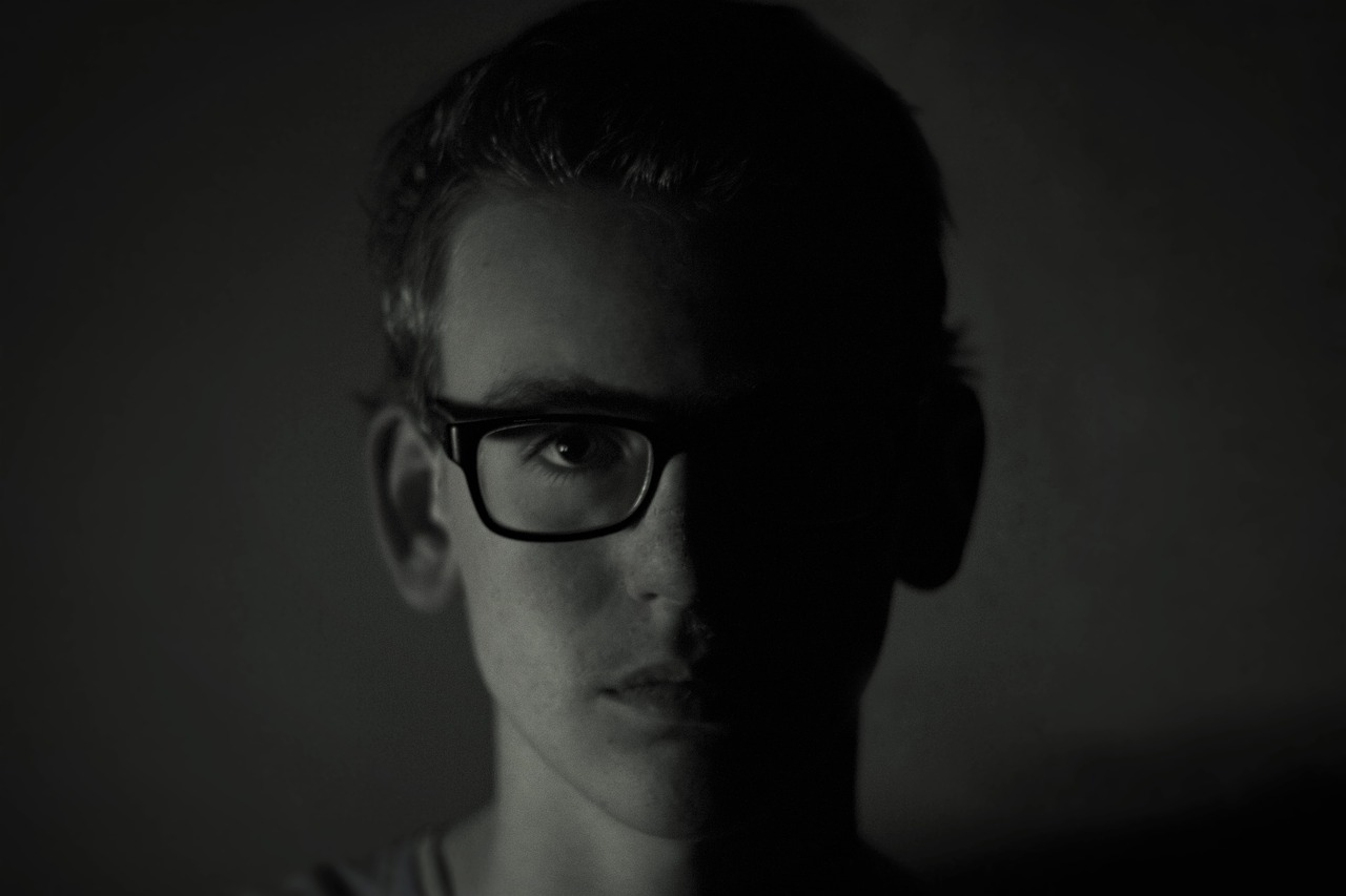 man-1567933_1280
