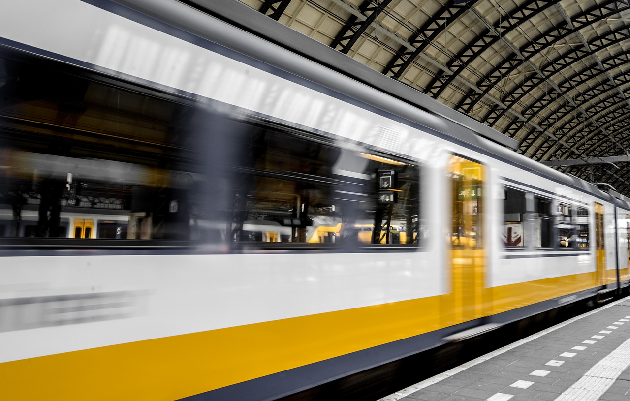station-3714601_1280