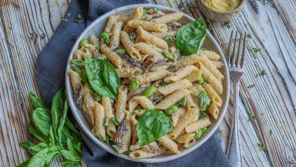Hummus Pasta with Shiitake Mushrooms