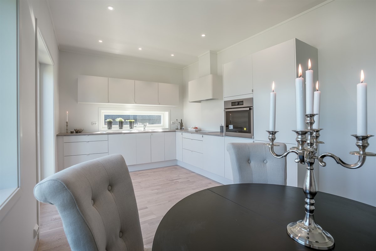 Lys antikkgrå stue Lys antikkgrå stue