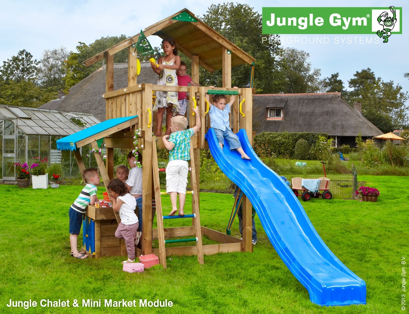 Jungle Gym Chalet Mini Market Deluxe Donkergroen jungle gym kopen in de aanbieding