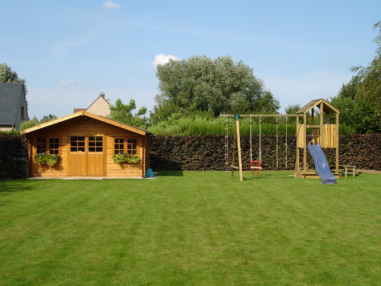 Grandcasa Classic Blokhut 395 X 200 1 Dubbele Glasdeur 2 Uitzetramen grandcasa kopen in de aanbieding