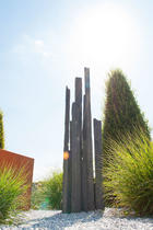 MO-B | Monolith Black Pillars 100