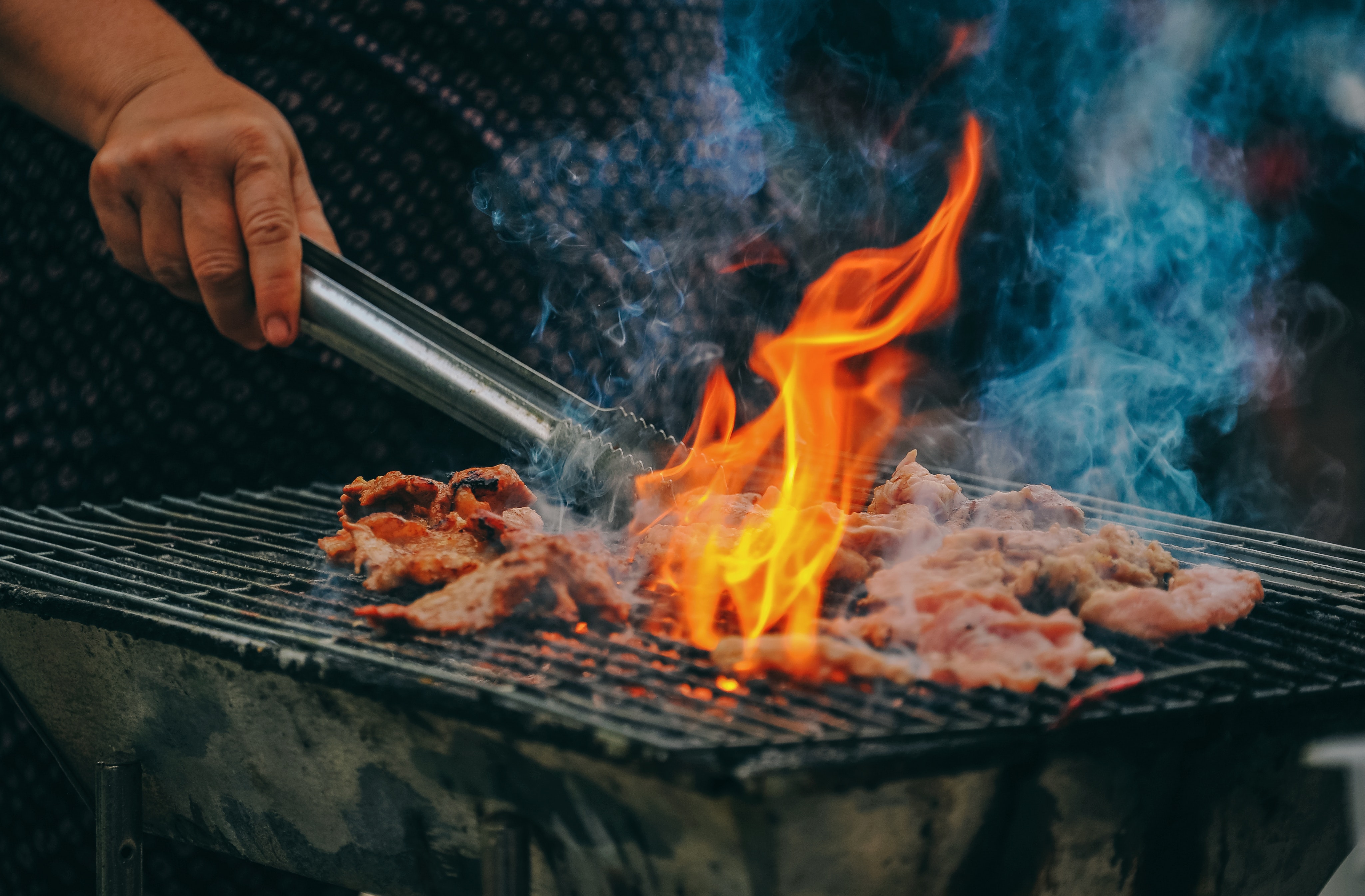 Barbecue d'estate: come farlo sul balcone