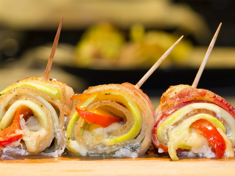 Come preparare involtini di maiale con funghi e formaggio