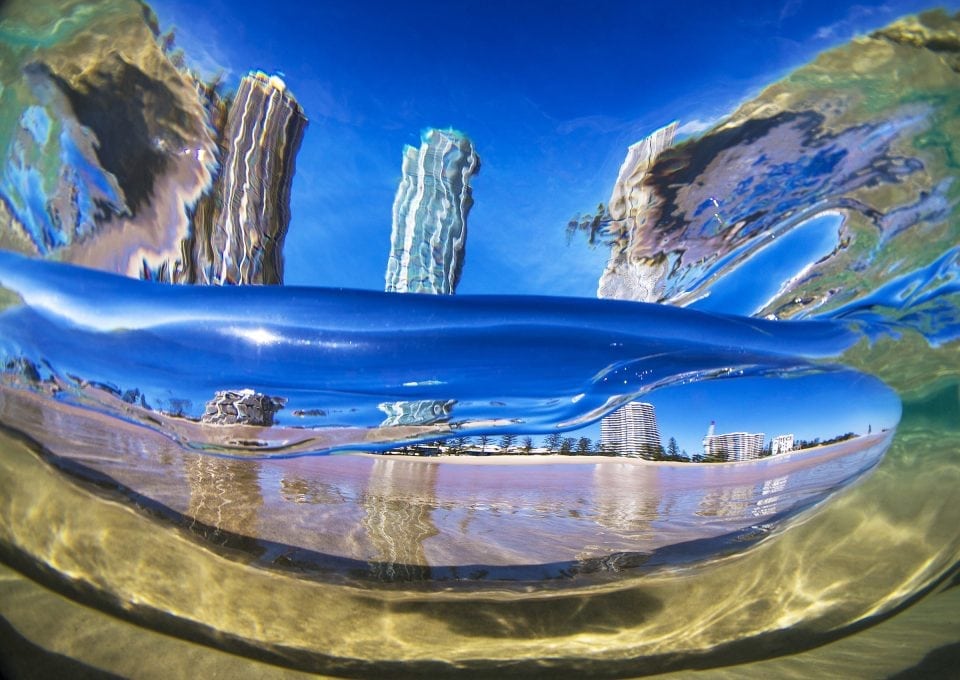 water-reflections-waves-photography