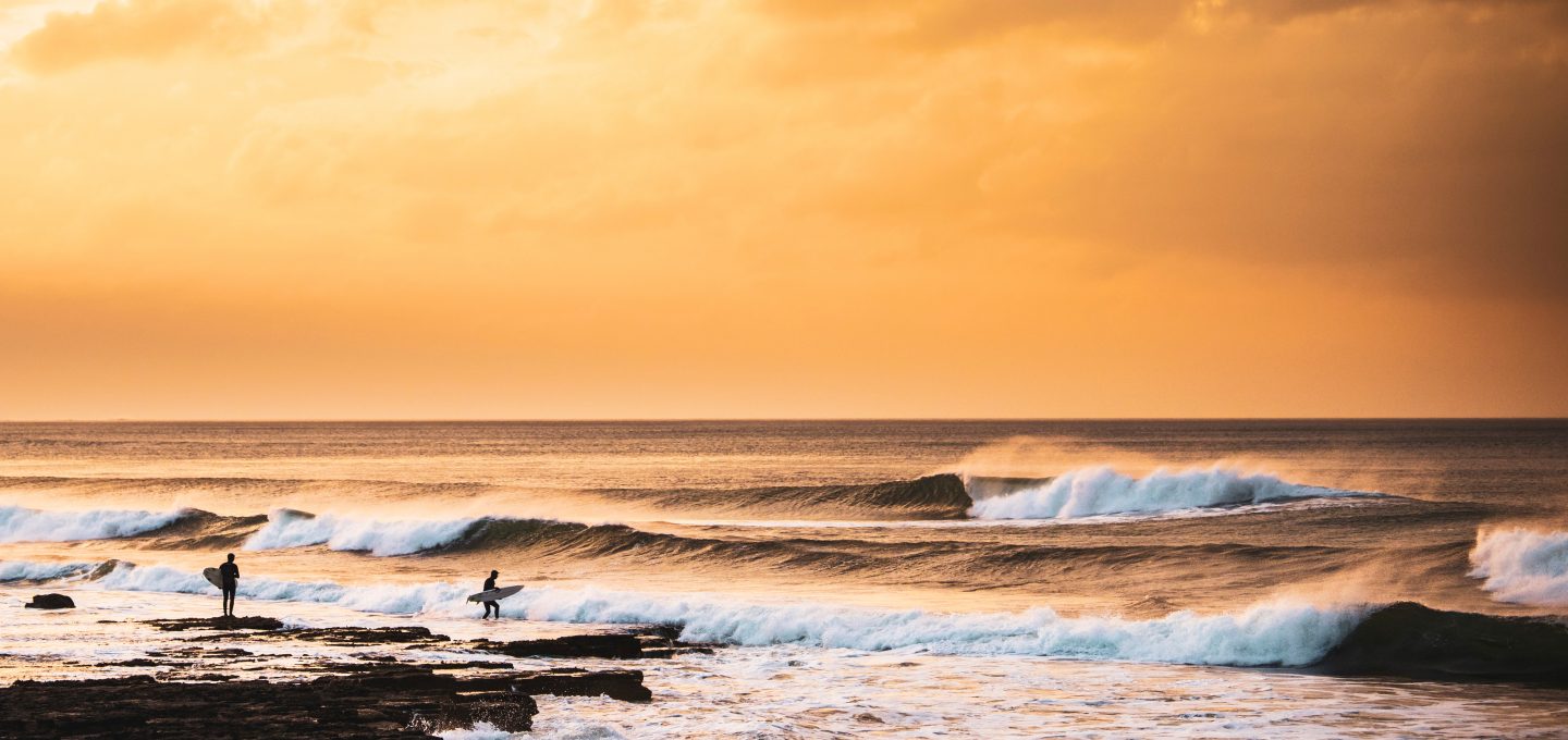 ACOTE extreme surfing iceland sunset