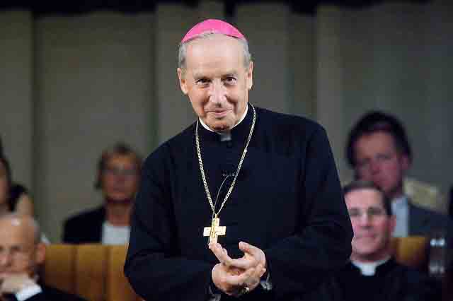 El Prelado del Opus Dei en El Salvador