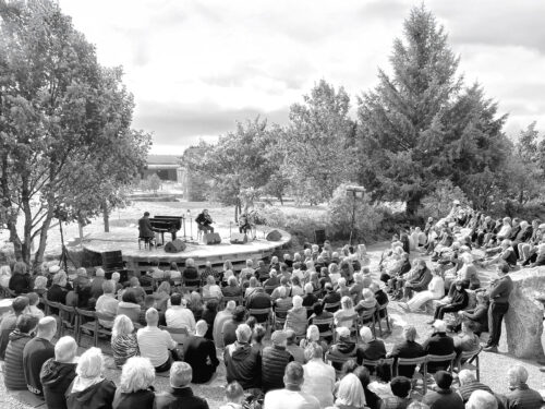 Hedge Theatre