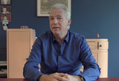 Bga Boze Mensen Aan De Balie Kleiner