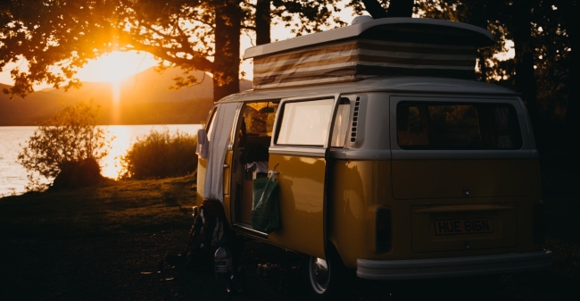 Hoe Merkel Ons De Camper Inkreeg Bijgesneden