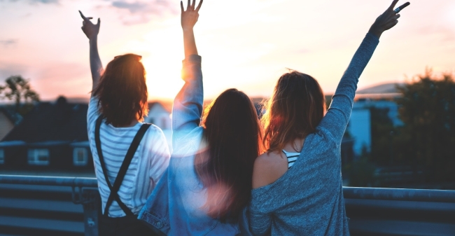 Meedenker Geen Vriendinnen Kleiner