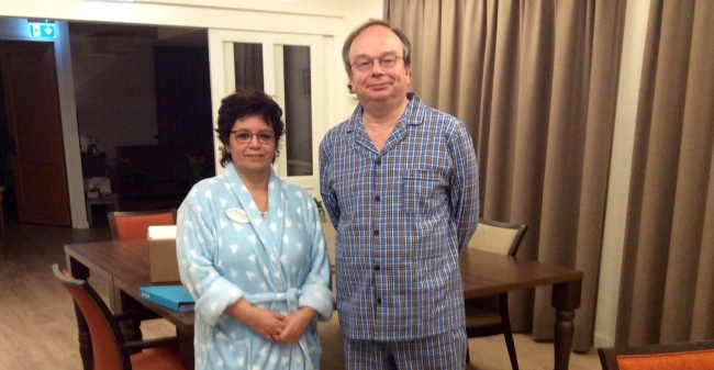 Verplegers In Pyjama Bijgesneden