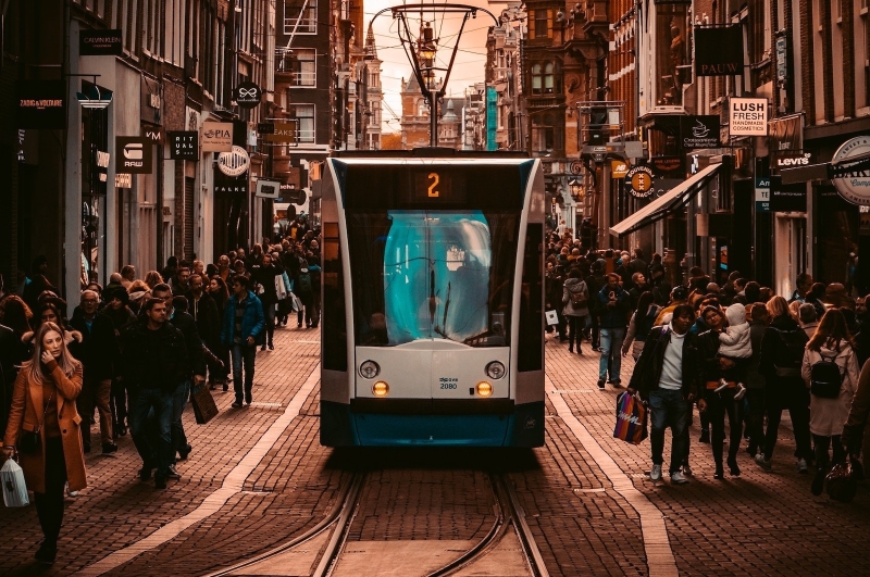 Undercover Kleiner Bijgesneden