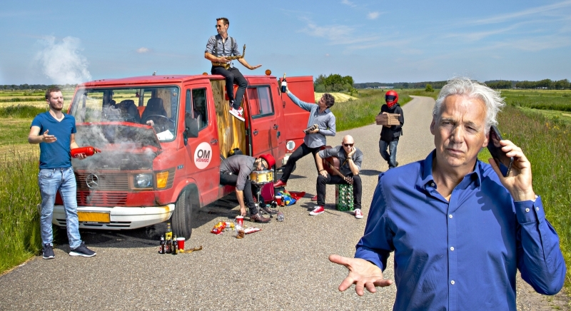 Zvlaa Theatershow Staand Uitsnede Blur