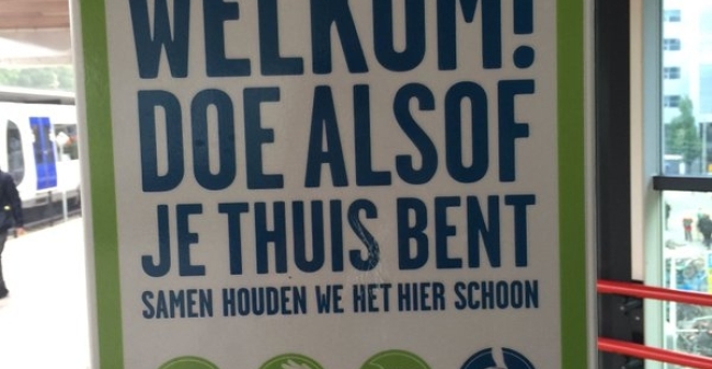 Doe Alsof Je Thuis Bent 1