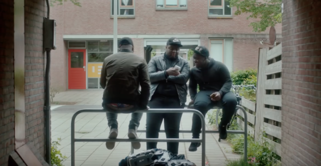 Verslaafd Aan Zijn Telefoon