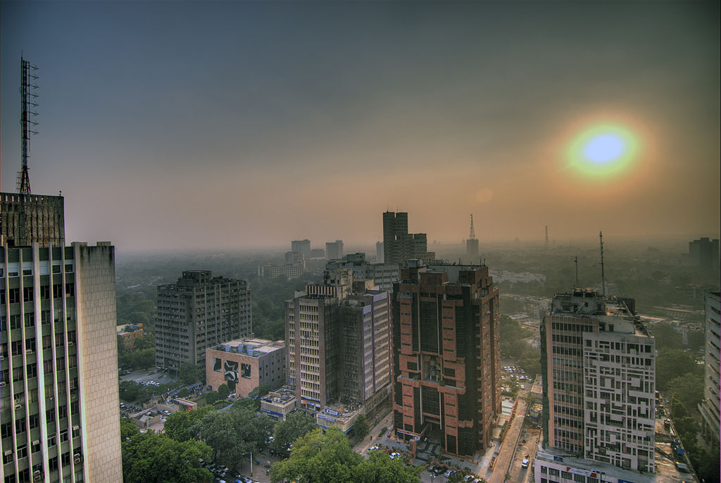 1024px-Smog_in_the_skies_of_Delhi_India